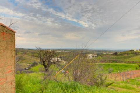 Ruína com vista para o mar