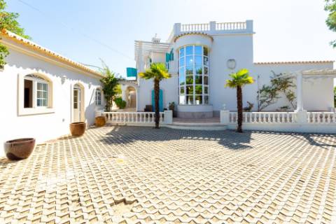 Moradia de Luxo em primeira linha na Ria Formosa