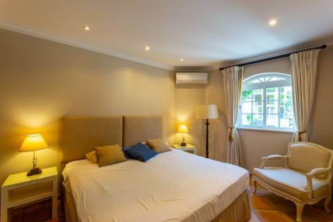 Moradia de Luxo em primeira linha na Ria Formosa