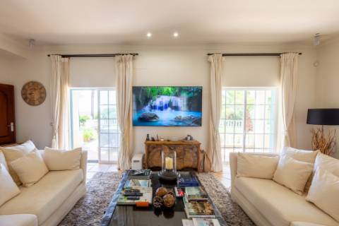 Moradia de Luxo em primeira linha na Ria Formosa