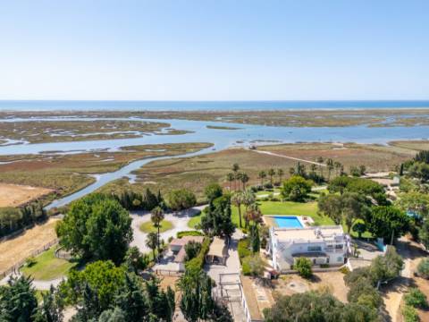 Moradia de Luxo em primeira linha na Ria Formosa