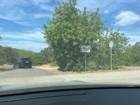 Oportunidade de Ouro em São Brás de Alportel : Terreno de 6,1 Hectares para Construção de Hotel de Turismo Rural