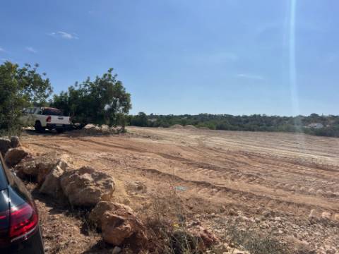 Oportunidade de Ouro em Loulé: Terreno de 14,5 Hectares para Construção de Hotel de Turismo Rural