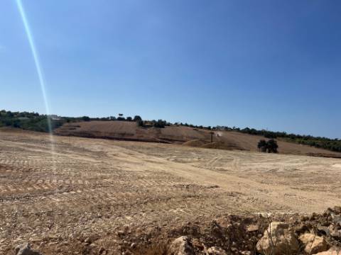 Oportunidade de Ouro em Loulé: Terreno de 14,5 Hectares para Construção de Hotel de Turismo Rural