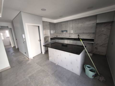 MORADIA T5+1 COM ESPAÇO EXTERIOR NO CENTRO DE CASTRO MARIM - ALGARVE