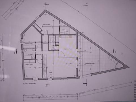 MORADIA T5+1 COM ESPAÇO EXTERIOR NO CENTRO DE CASTRO MARIM - ALGARVE