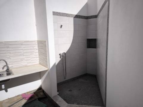 MORADIA T5+1 COM ESPAÇO EXTERIOR NO CENTRO DE CASTRO MARIM - ALGARVE