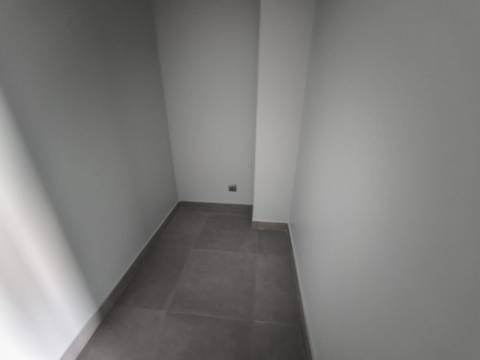 MORADIA T5+1 COM ESPAÇO EXTERIOR NO CENTRO DE CASTRO MARIM - ALGARVE