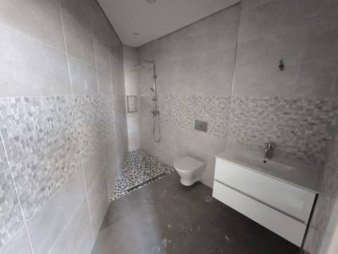 MORADIA T5+1 COM ESPAÇO EXTERIOR NO CENTRO DE CASTRO MARIM - ALGARVE