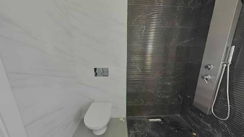 MORADIA T5+1 COM ESPAÇO EXTERIOR NO CENTRO DE CASTRO MARIM - ALGARVE