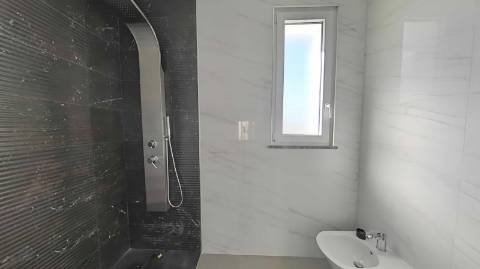 MORADIA T5+1 COM ESPAÇO EXTERIOR NO CENTRO DE CASTRO MARIM - ALGARVE