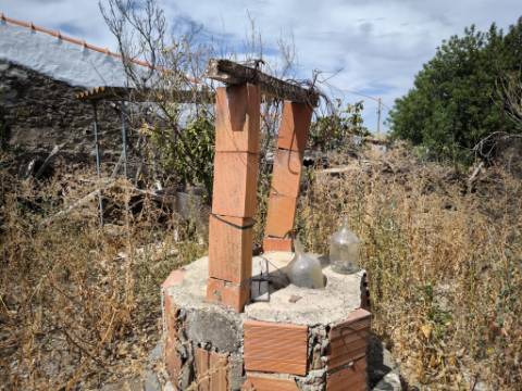 MORADIA T3 COM 320 M2 DE TERRENO E COM ANEXO - POÇO E FURO - CORTE NOVA - CASTRO MARIM - ALGARVE