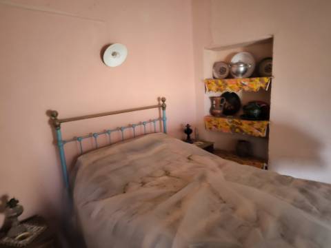 MORADIA T3 COM 320 M2 DE TERRENO E COM ANEXO - POÇO E FURO - CORTE NOVA - CASTRO MARIM - ALGARVE