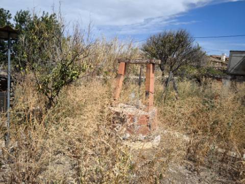 MORADIA T3 COM 320 M2 DE TERRENO E COM ANEXO - POÇO E FURO - CORTE NOVA - CASTRO MARIM - ALGARVE