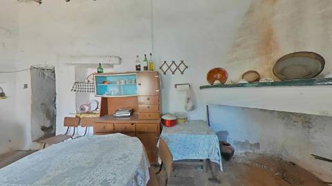 MORADIA T3 COM 320 M2 DE TERRENO E COM ANEXO - POÇO E FURO - CORTE NOVA - CASTRO MARIM - ALGARVE