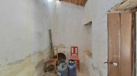 MORADIA T3 COM 320 M2 DE TERRENO E COM ANEXO - POÇO E FURO - CORTE NOVA - CASTRO MARIM - ALGARVE