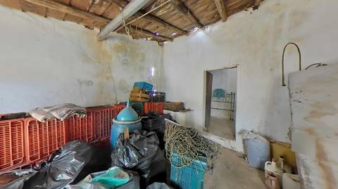 MORADIA T3 COM 320 M2 DE TERRENO E COM ANEXO - POÇO E FURO - CORTE NOVA - CASTRO MARIM - ALGARVE