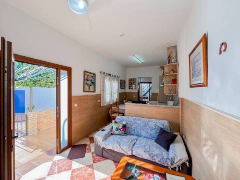 Casa Térrea T2 com Terraço Vista Mar em Punta del Moral, a 50m do Mar!