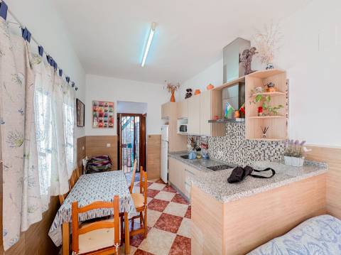 Casa Térrea T2 com Terraço Vista Mar em Punta del Moral, a 50m do Mar!