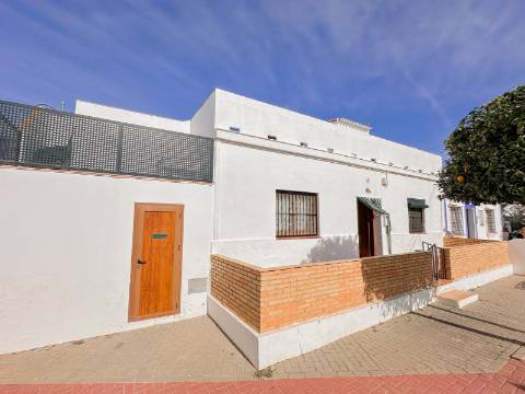 Casa Térrea T2 com Terraço Vista Mar em Punta del Moral, a 50m do Mar!