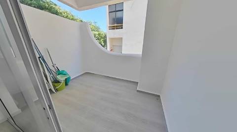 Apartamento T1 renovado perto da Praia