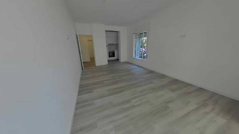 Apartamento T1 renovado perto da Praia
