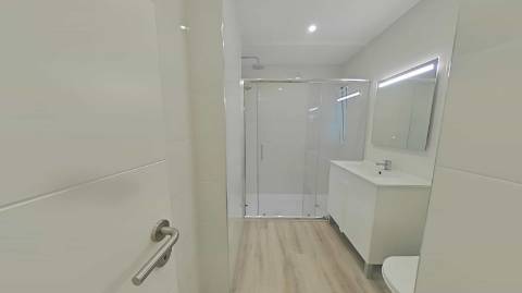 Apartamento T1 renovado perto da Praia