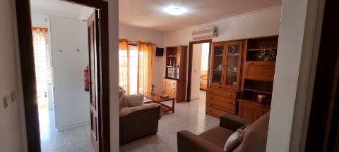Apartamento T1 em Monte Gordo, com vista mar