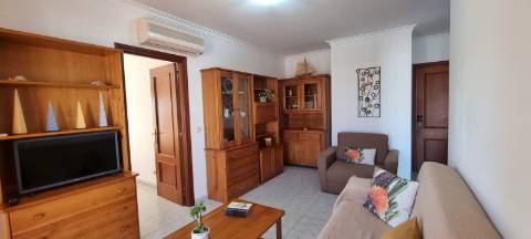 Apartamento T1 em Monte Gordo, com vista mar