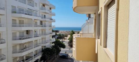 Apartamento T1 em Monte Gordo, com vista mar