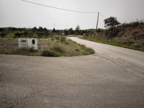 TERRENO COM 7.040 M2 - URBANO DE 320 M2 - PARA RECONSTRUIR - CAMPEIROS - CASTRO MARIM - ALGARVE