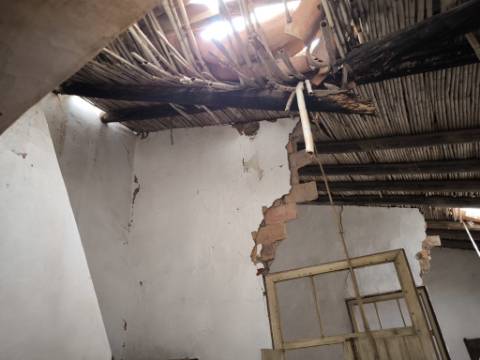 TERRENO COM 7.040 M2 - URBANO DE 320 M2 - PARA RECONSTRUIR - CAMPEIROS - CASTRO MARIM - ALGARVE