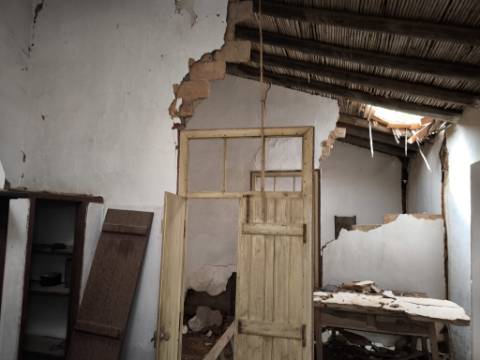 TERRENO COM 7.040 M2 - URBANO DE 320 M2 - PARA RECONSTRUIR - CAMPEIROS - CASTRO MARIM - ALGARVE