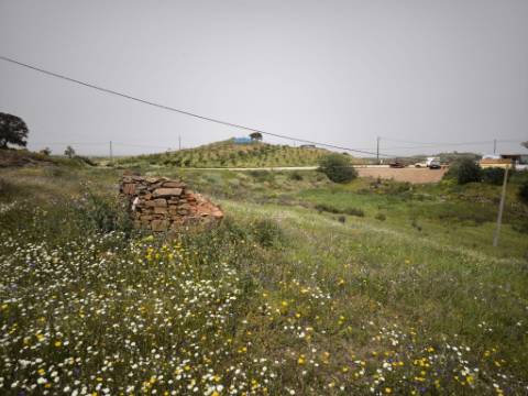 TERRENO COM 7.040 M2 - URBANO DE 320 M2 - PARA RECONSTRUIR - CAMPEIROS - CASTRO MARIM - ALGARVE