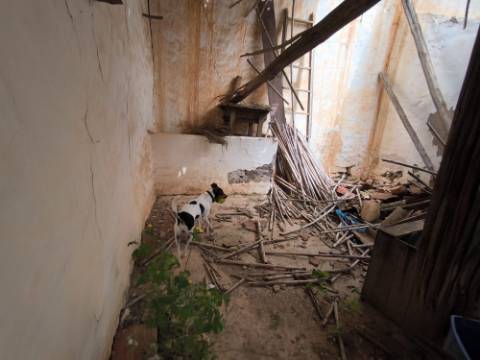 TERRENO COM 7.040 M2 - URBANO DE 320 M2 - PARA RECONSTRUIR - CAMPEIROS - CASTRO MARIM - ALGARVE