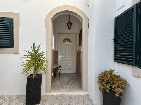 Magnifica moradia de campo T7 inserida num lote de terreno de 12000 m2.