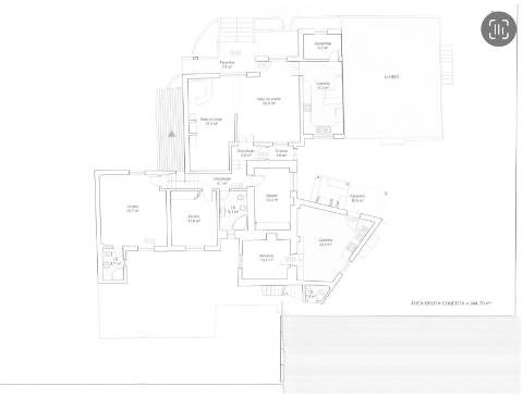 Magnifica moradia de campo T7 inserida num lote de terreno de 12000 m2.