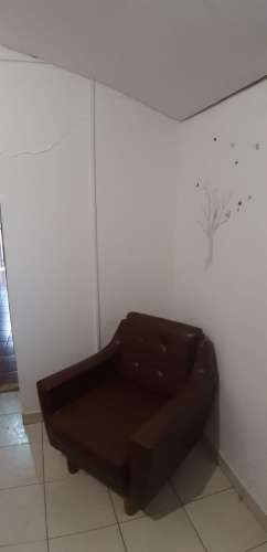 Moradia típica com terreno agrícola em Santa Catarina da Fonte do Bispo