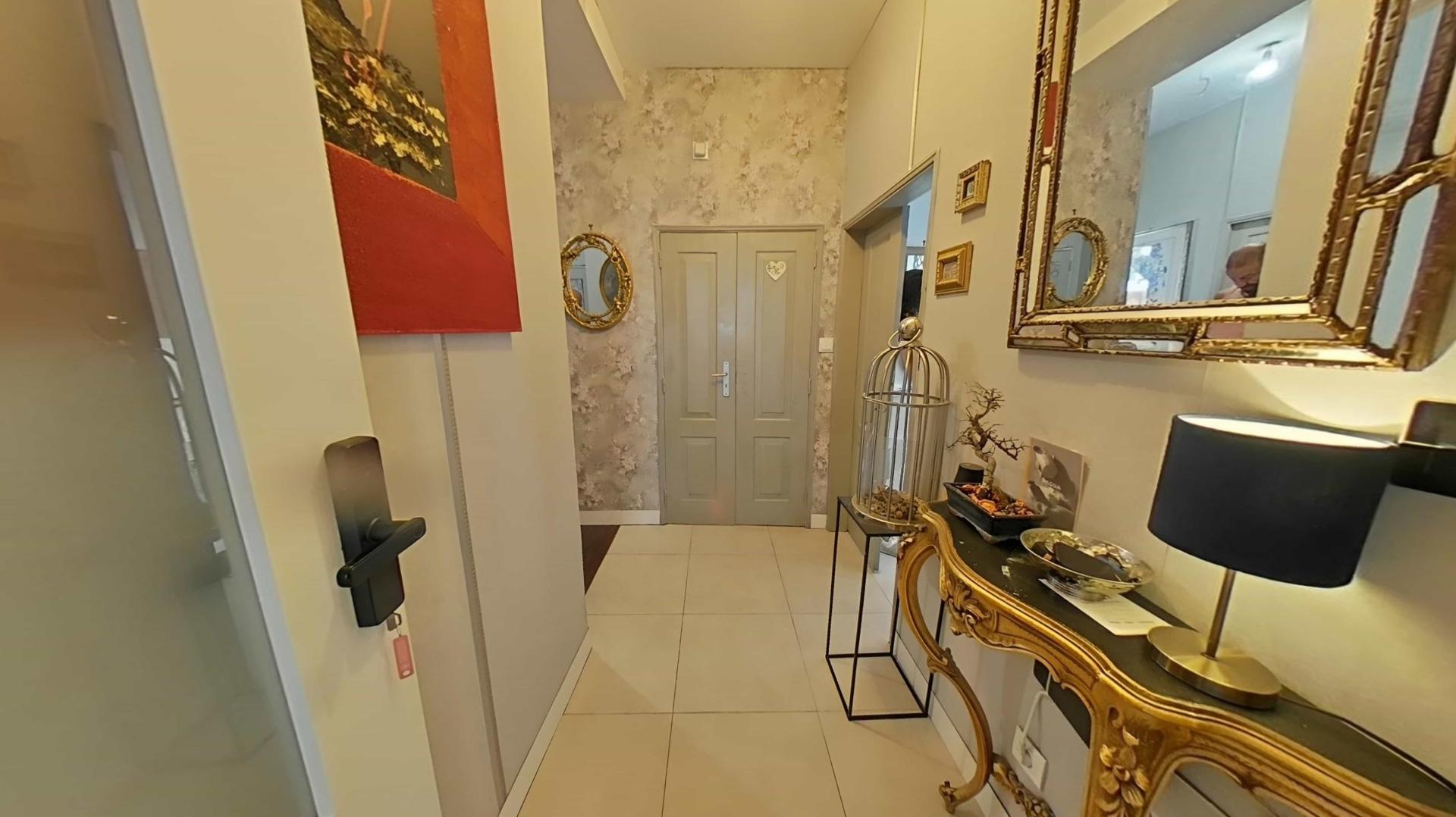 Moradia com 3 Quartos e Alojamento Local na Zona Histórica de Faro