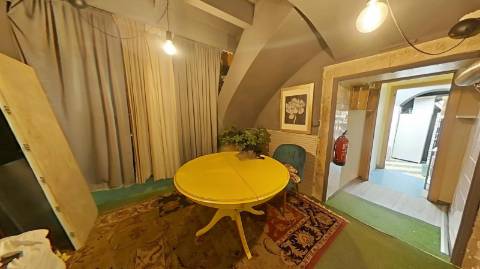 Restaurante Equipado e Pronto a Operar com Decoração Única!