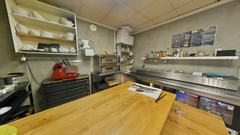 Restaurante Equipado e Pronto a Operar com Decoração Única!