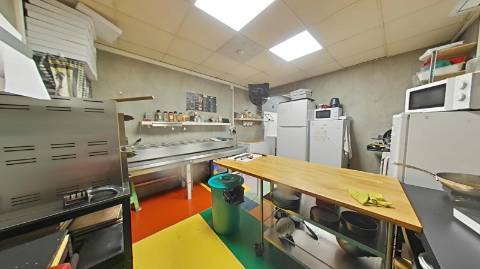 Restaurante Equipado e Pronto a Operar com Decoração Única!