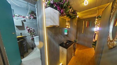 Restaurante Equipado e Pronto a Operar com Decoração Única!