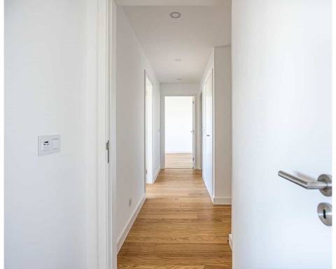 Apartamento T4 Duplex - LUX GARDEN