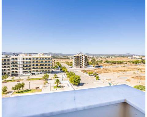 Apartamento T4 Duplex - LUX GARDEN