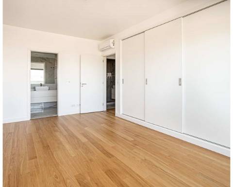 Apartamento T4 Duplex - LUX GARDEN