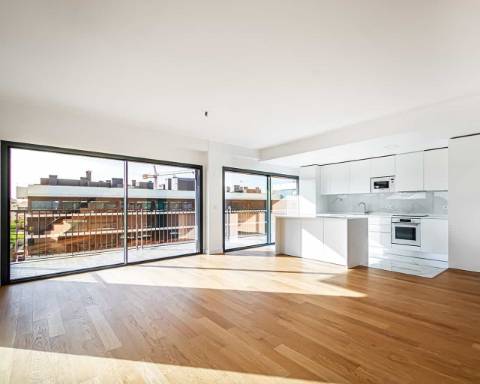 Apartamento T4 Duplex - LUX GARDEN