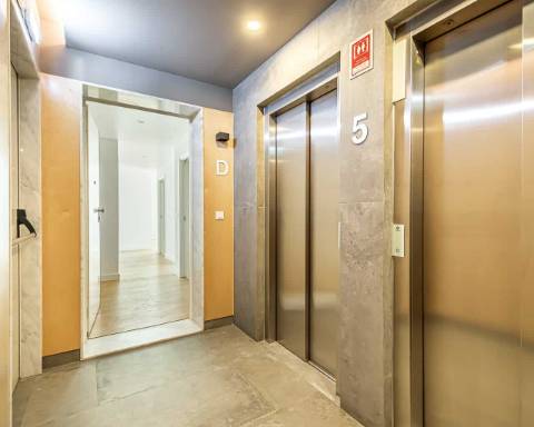 Apartamento T4 Duplex - LUX GARDEN