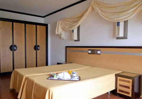 APARTAMENTO T0 mobilado c/ RENDIMENTO Albufeira