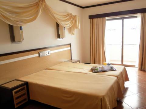 APARTAMENTO T0 mobilado c/ RENDIMENTO Albufeira